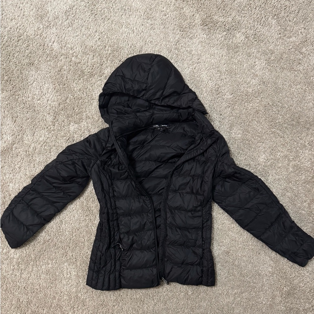 Sleek Black Hooded Puffer Coat